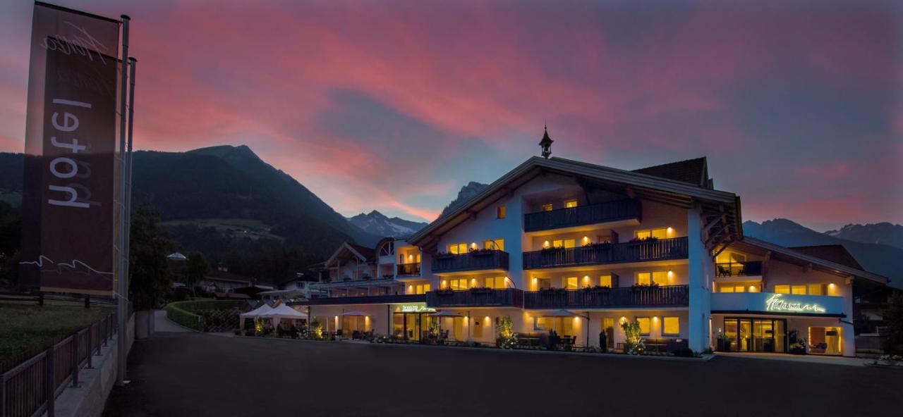Hotel Fronza - Your Hike & Mountain Home Lutago Kültér fotó