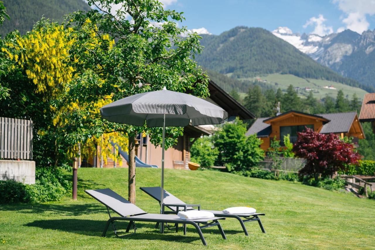Hotel Fronza - Your Hike & Mountain Home Lutago Kültér fotó